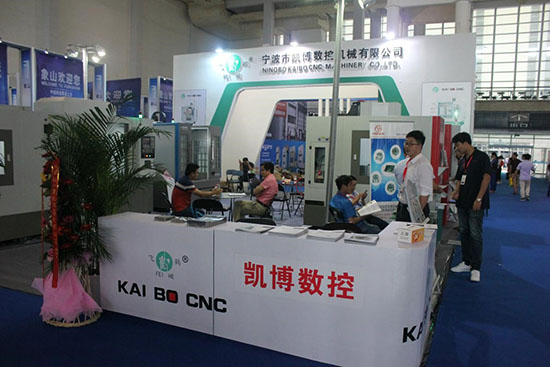 數(shù)控雕銑機(jī),模具雕銑機(jī),立式加工中心,石墨雕銑機(jī)-凱博數(shù)控 凱博數(shù)控